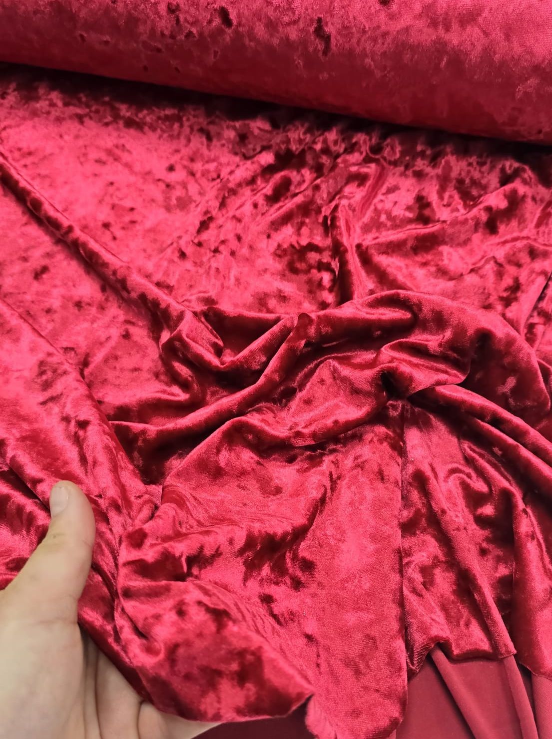 Kırmızı Likralı İnci Kadife